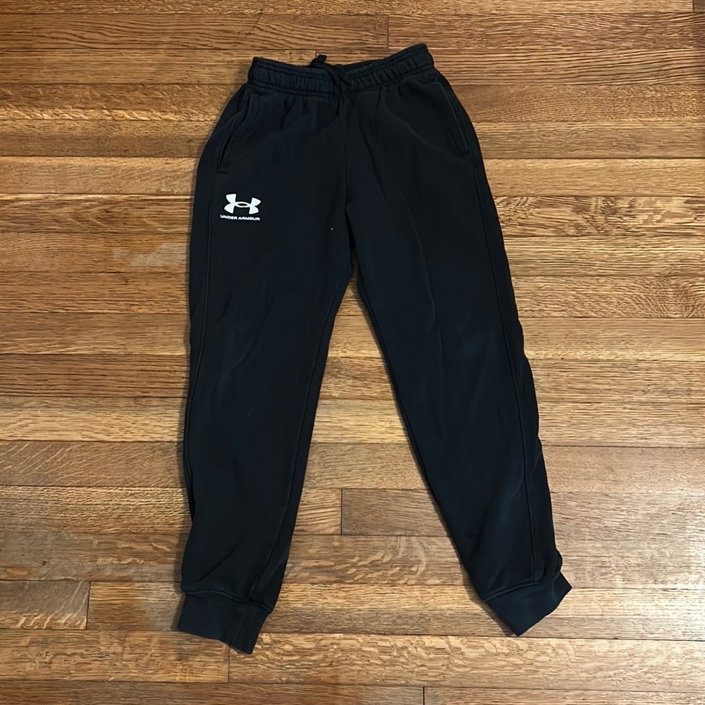 Boys under armour jogger sweatpants